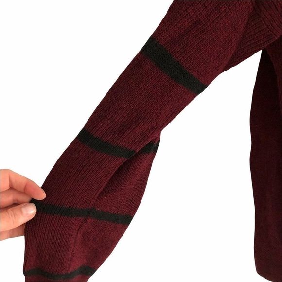 AMERICA EAGLE JEGGING  FIT tunic sweater. Wine colour, navy detail crew neck - Picture 7 of 7